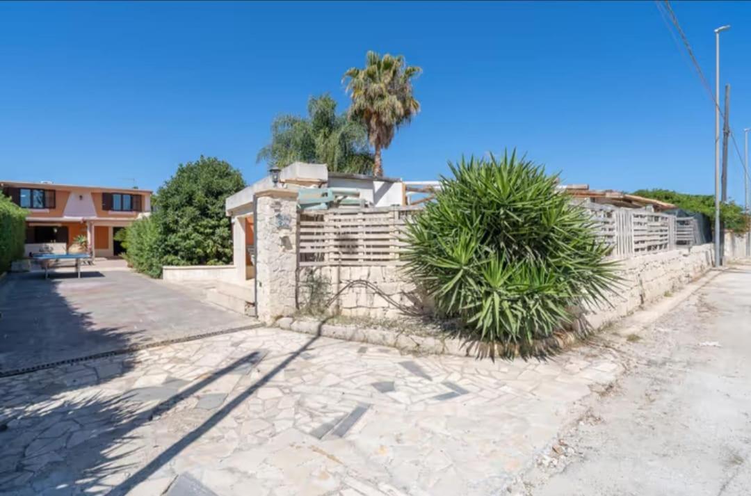 Villa Con Piscina Al Mare Ognina Exteriör bild